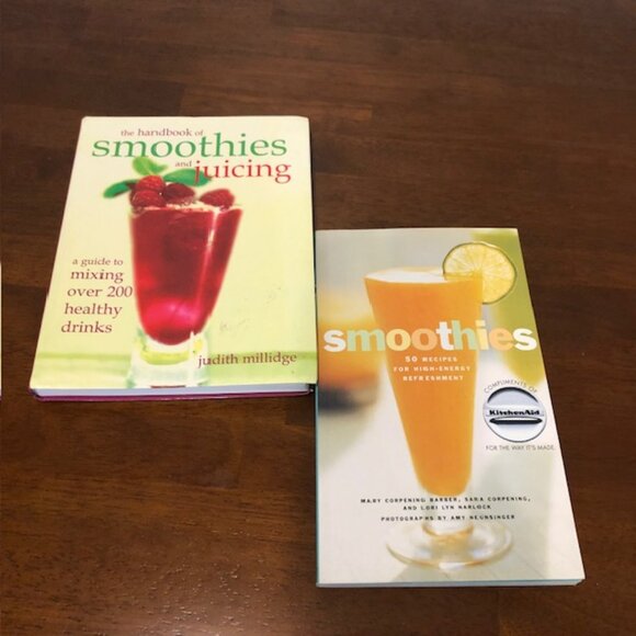 Smoothies and Juicing Vintage Books Bundle of 2. - Picture 1 of 16